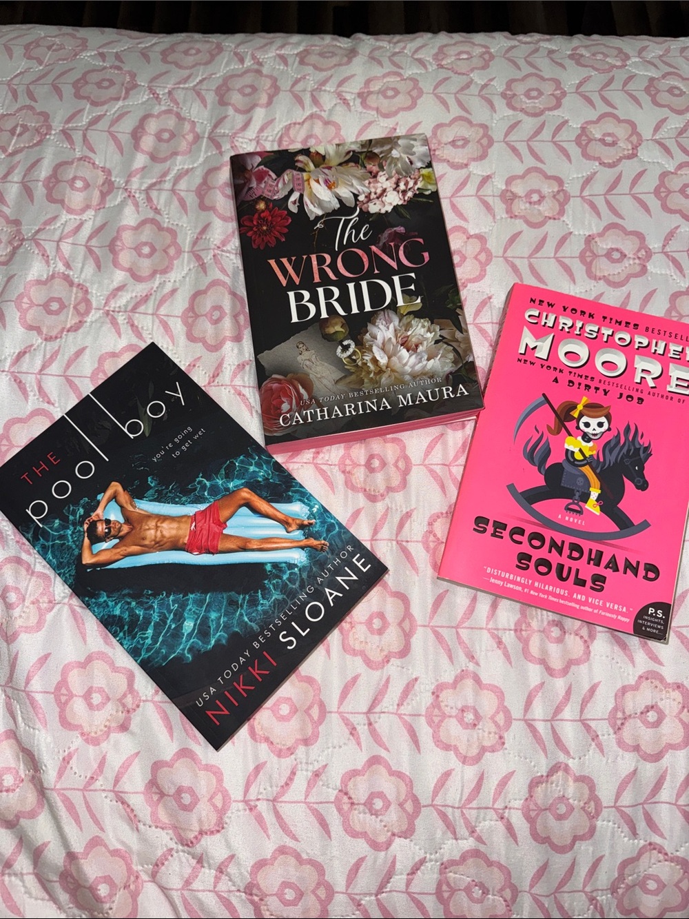 Book Bundle - Picture 1 of 2